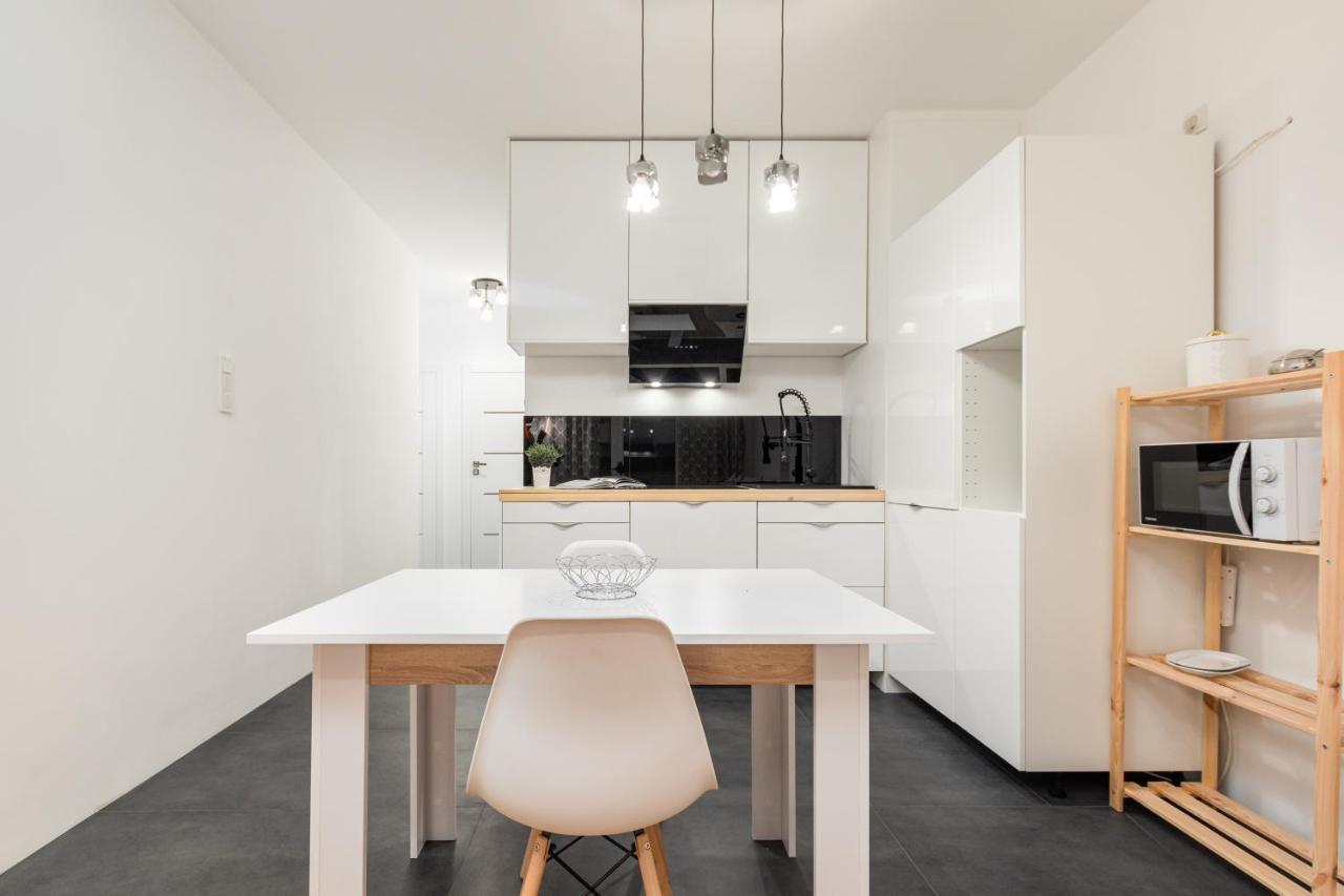 Przerwana 11A By Homeprime Varsó Kültér fotó